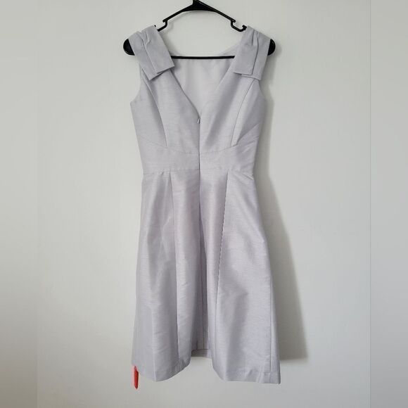 NWT Alfred Sung Cocktail length Sleeveless Bow Dress in Silver - Picture 5 of 5